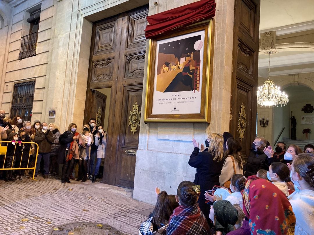 Descubrimiento del cartel de la 137 Cabalgata de Reyes de ALcoy