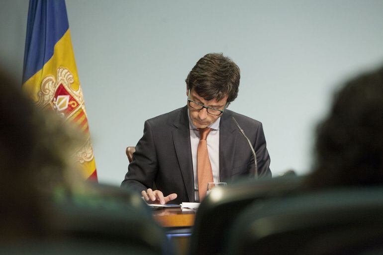 El ministre de Finances i Portaveu del Govern, Jordi Cinca, es decanta per una entitat forana en la compra dels actius bons de BPA