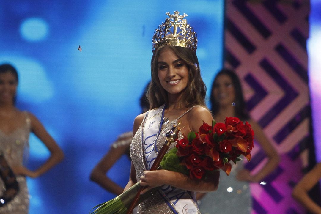 Miss Colombia tras haber ganado el título de Miss Mundo