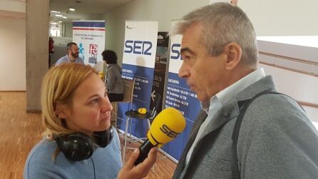 Marta Bustamante charla con Carles Francino