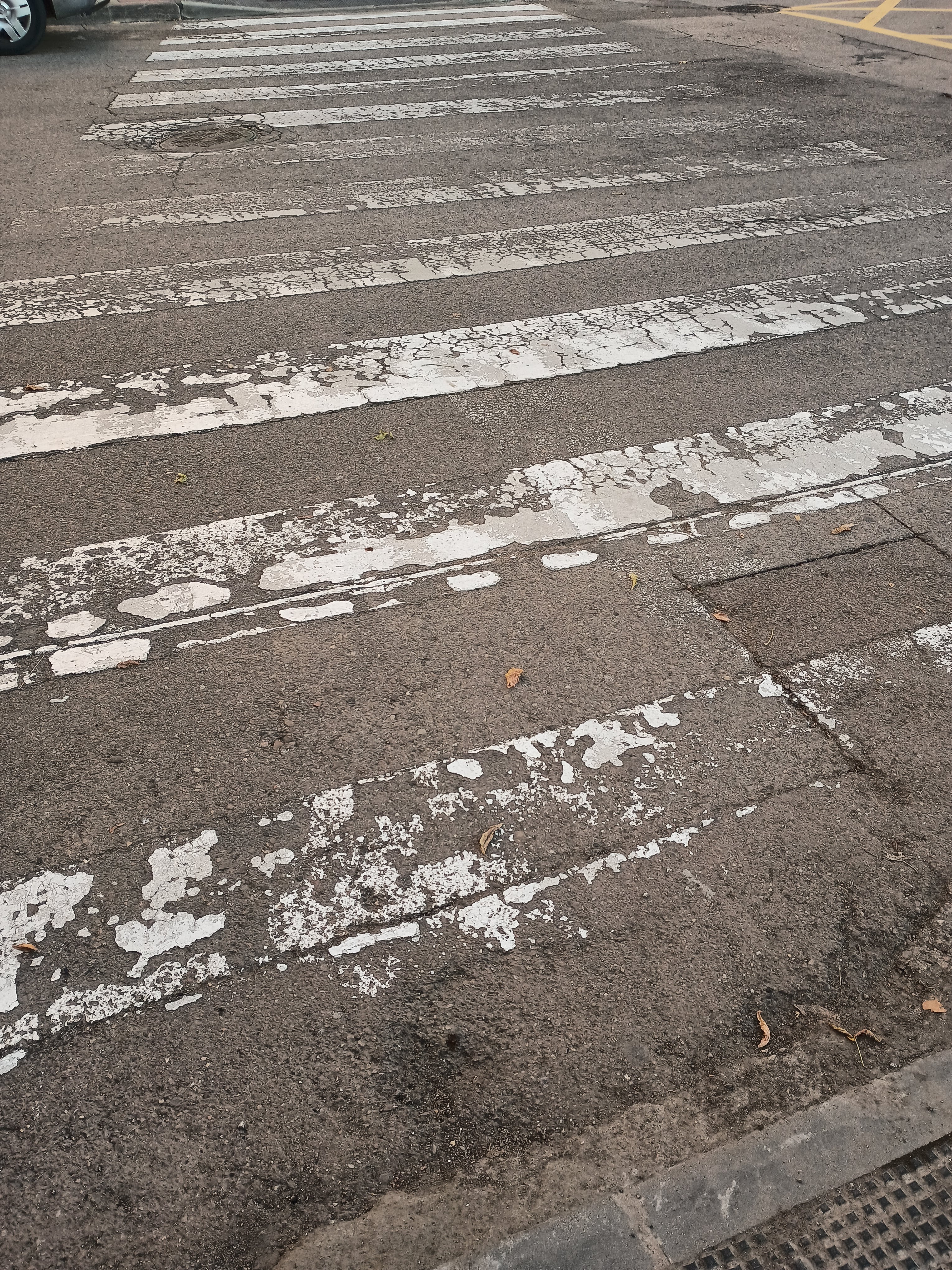 Estado de una de las calles a las que afectará el plan de asfaltado