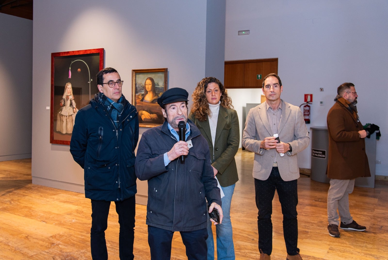 La Diputación palentina inaugura la exposición pictórica “La esencia del realismo” de Diego de Giráldez para hacer un repaso a su obra de 40 años