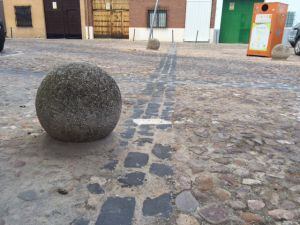 Las &quot;conocidas bolas&quot; de la Plaza de la Justa