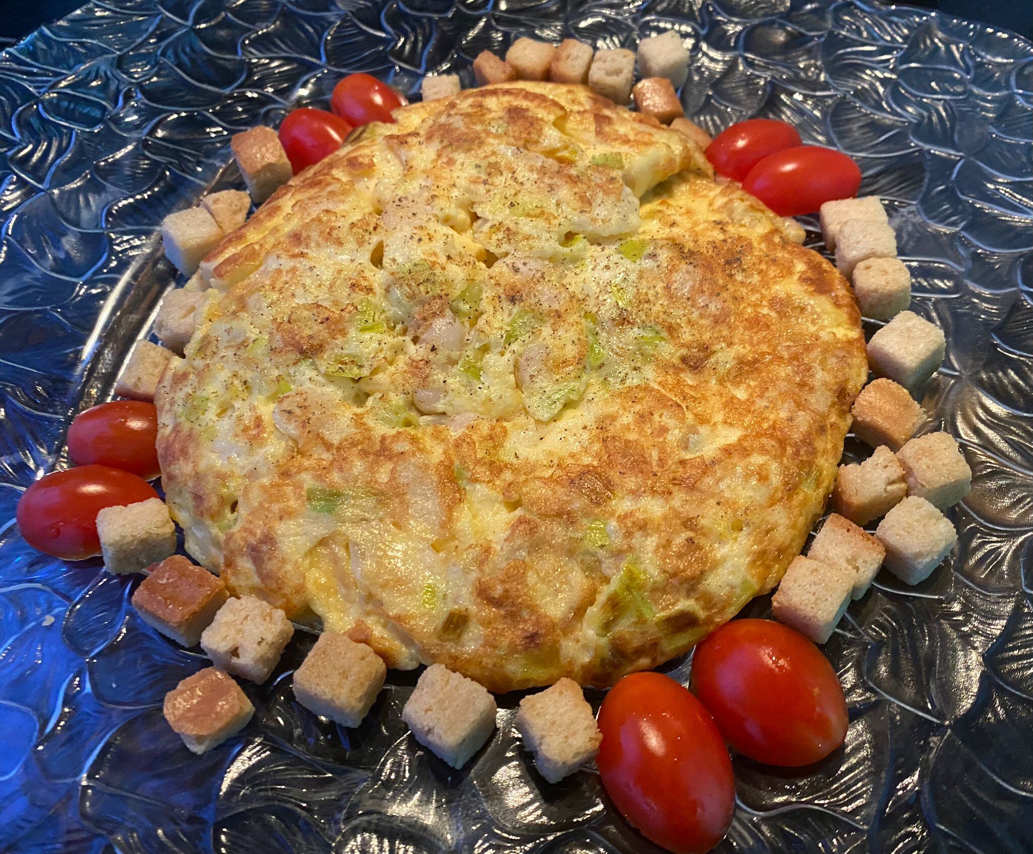 TORTILLA DE BACALAO Y ALUBIAS BLANCAS