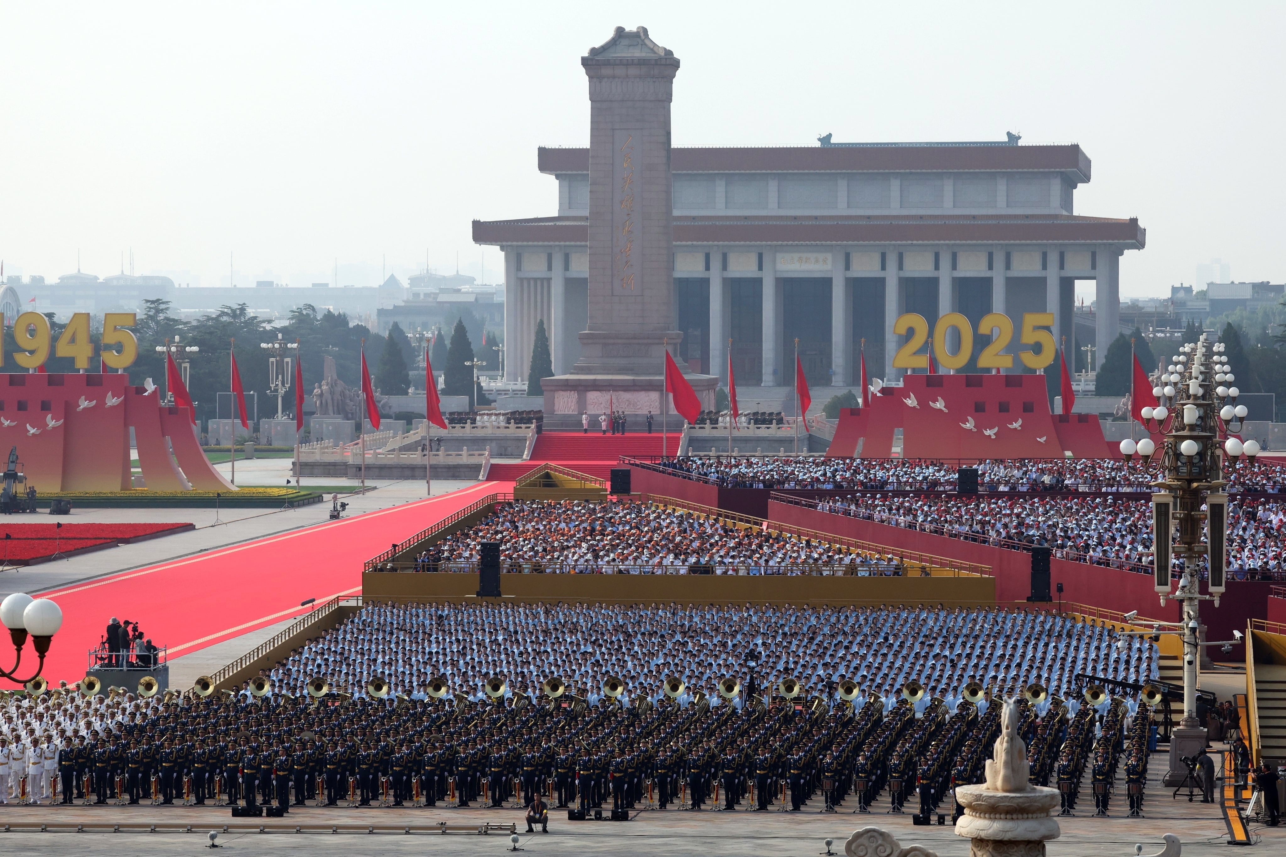 Desfile militar con motivo del 80 aniversario de la victoria sobre Japón.  EFE/EPA/ALEXANDER KAZAKOV/SPUTNIK/KREMLIN POOL MANDATORY CREDIT