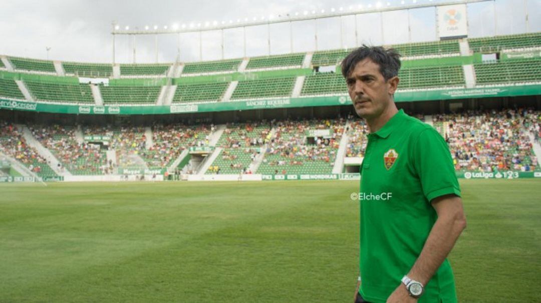 Pacheta en el estadio Martínez Valero
