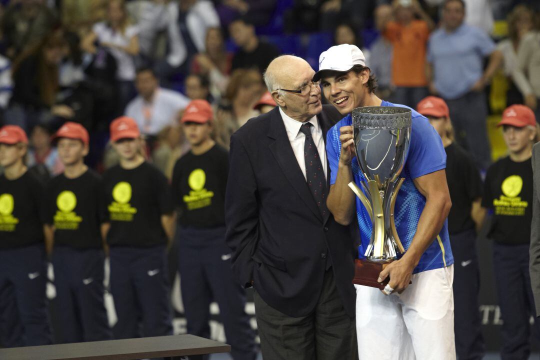 Andrés Gimeno y Rafa Nadal, en 2011.