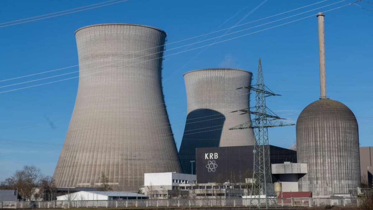 23J: Debate nuclear