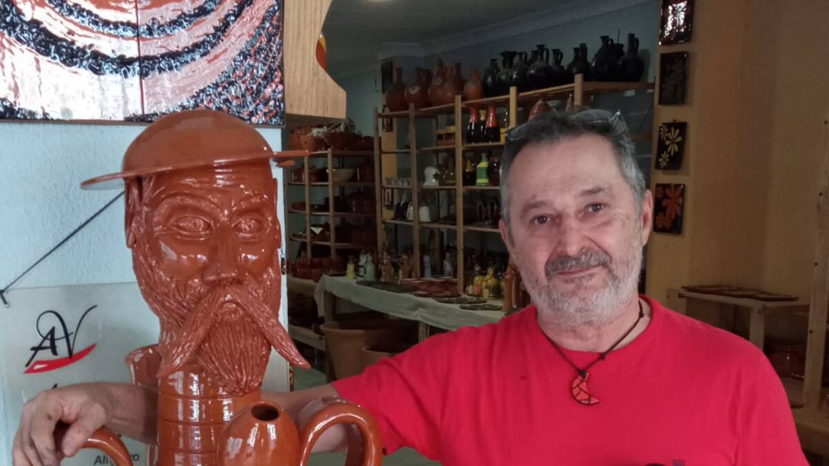 Virgilio Vizcaíno: Sueños de barro en la madrugada de uno de los mejores maestros alfareros de España