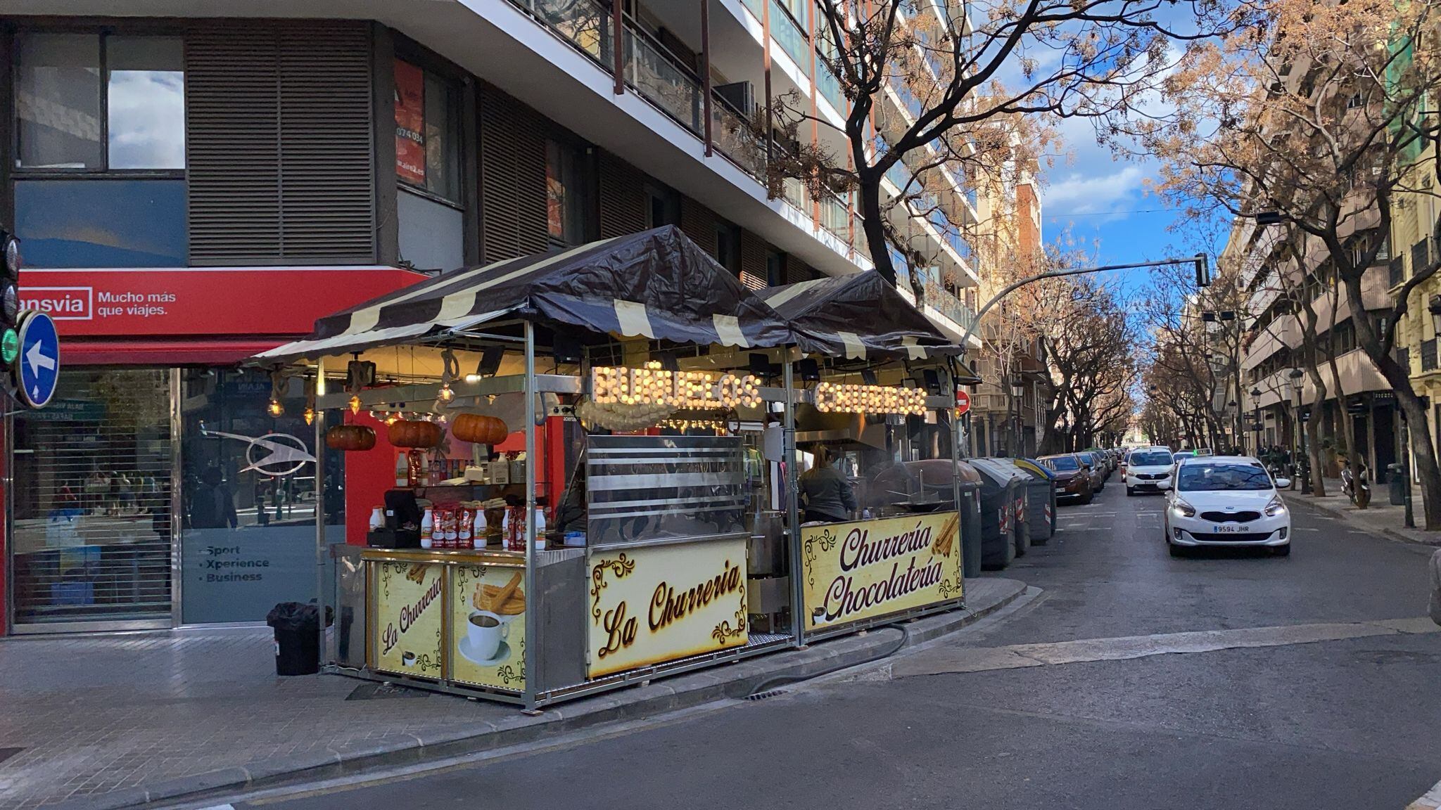 Un puesto de buñuelos y churros en València