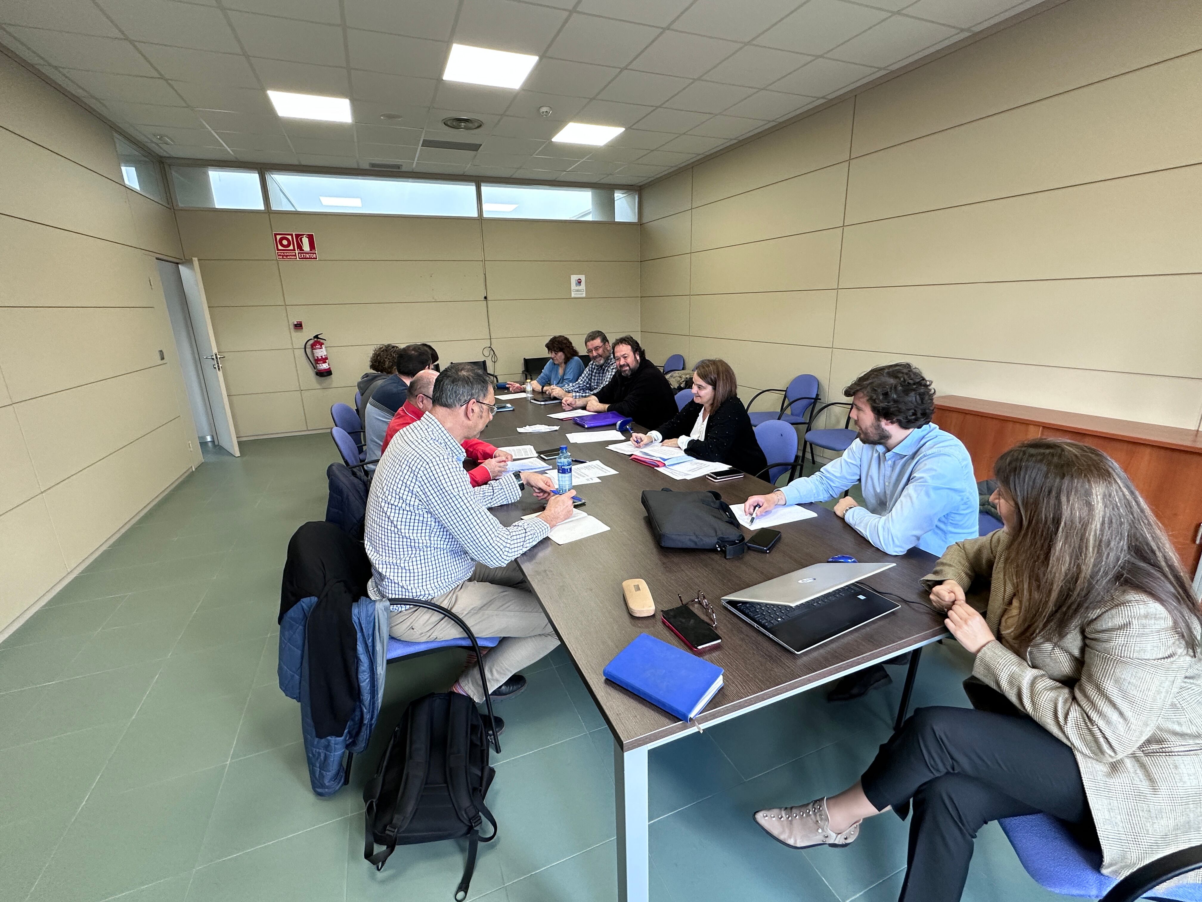 Sindicatos y patronal firman el convenio colectivo del transporte urbano de Segovia