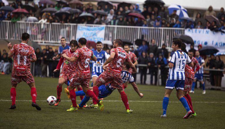 Imagen de un partido de esta temporada del Guijuelo, que este fin de semana juega el domingo a las 17h00.