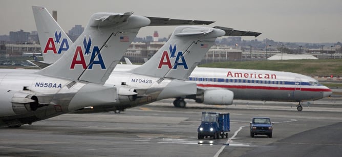 Aviones de American Airlines en el aeropuerto neoyorquino de LaGuardia