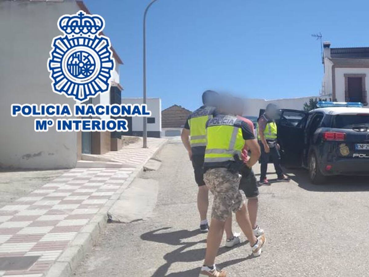 Cae un grupo por el robo de viviendas en Jaén con el método del hilo de pegamento