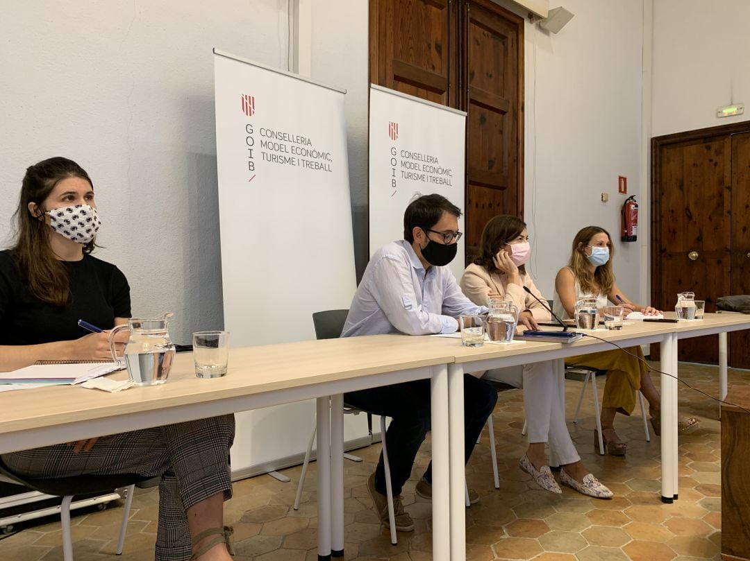 Iago Negueruela, conseller de Modelo Económico, Turismo y Trabajo