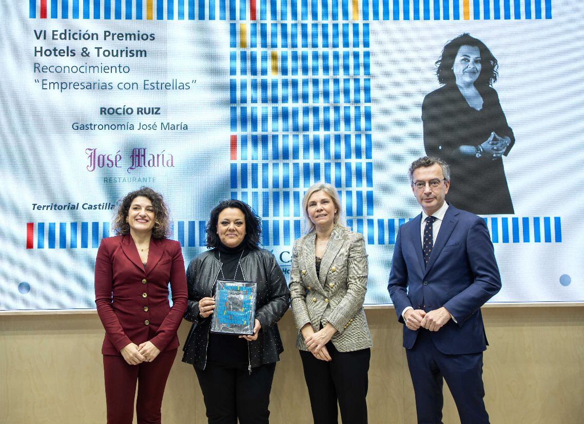 Rocío Ruiz recibe el Premio Caixabank Hotels&Tourism de Castilla y León