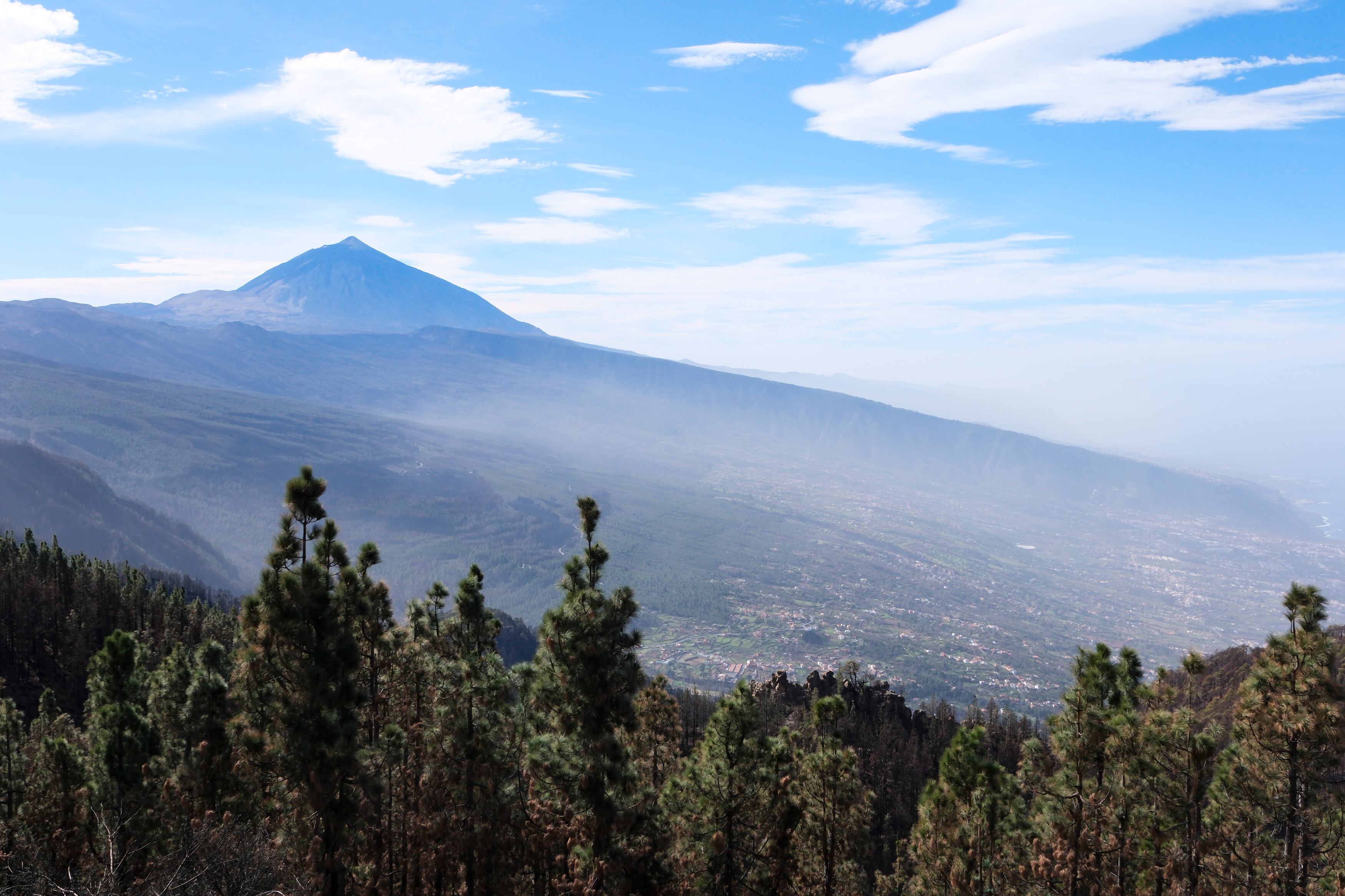 GRAFCAN4263. LA ESPERANZA (TENERIFE) (ESPAÑA), 24/01/2024.-. El Teide . EFE/Alberto Valdés