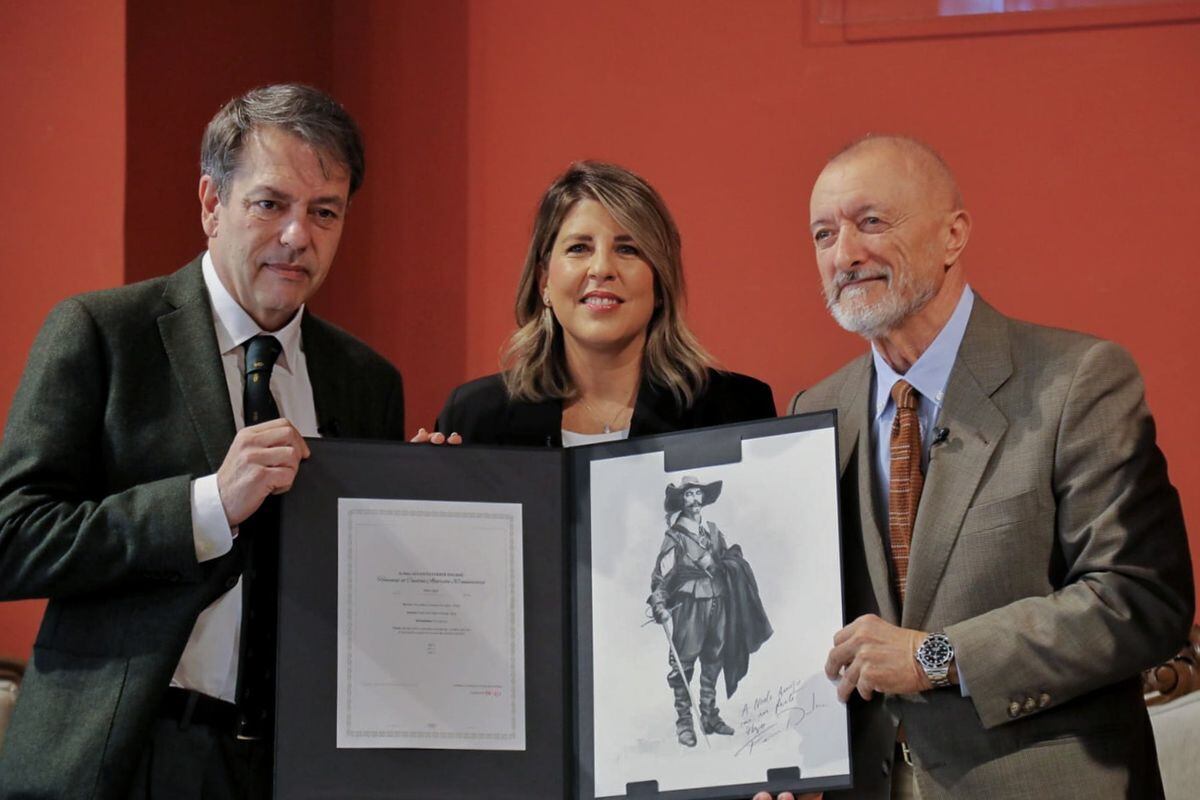 Augusto Ferrer-Dalmau, Noelia Arroyo y Arturo Pérez-Reverte