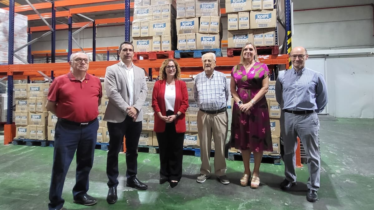 La campaña "Aceite Solidario" deja 4820 litros de aceite en el Banco de Alimentos