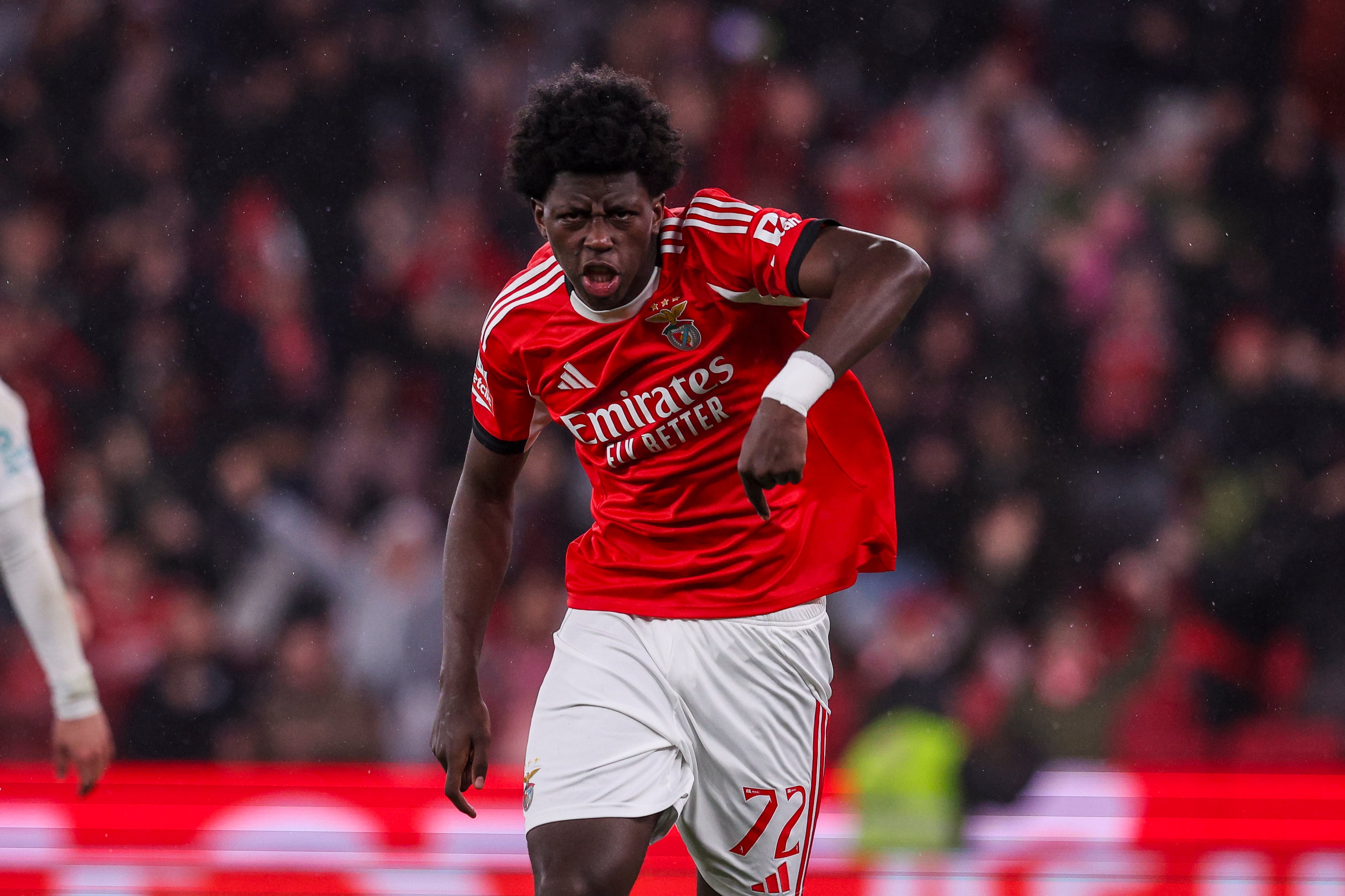 Anisio celebra su gol ante el Alverca. (Carlos Rodrigues/Getty Images)
