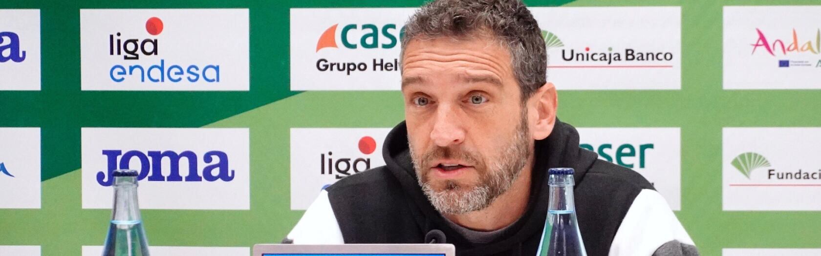 El técnico del Unicaja Ibon Navarro, en la previa del encuentro de semifinales de la Copa del Rey ante el Real Madrid
