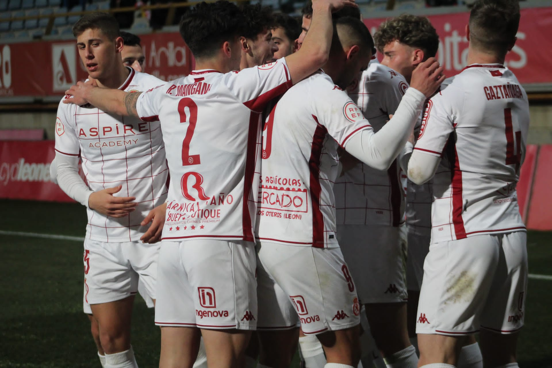 Celebración del gol de Buenacasa