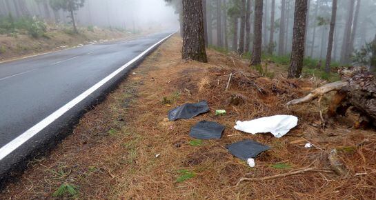 Basura en el camino al Teide