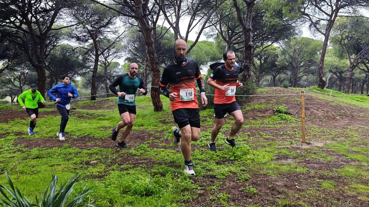 La lluvia no impide la celebración del I Cross "Pinar de Rota"