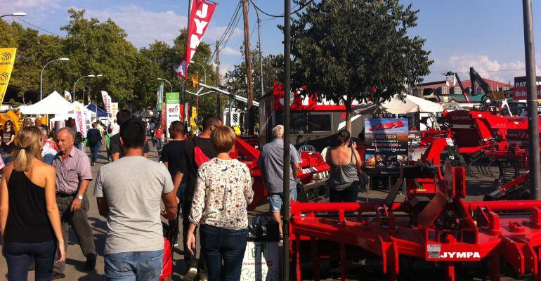 Imatge de la 62a Fira de Sant Miquel de Lleida al recinte dels Camps Elisis.