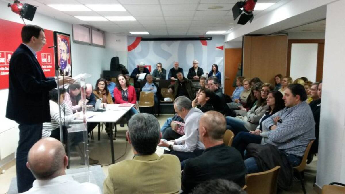 El PSOE repite cartel