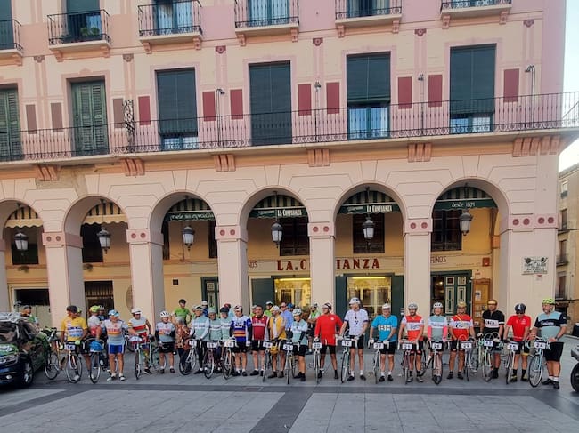 Salida de la Cicloclásica Joaquín Costa