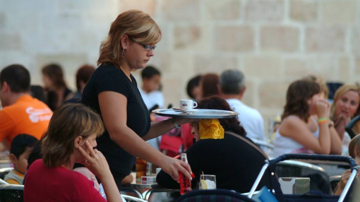 En la Safor se trabajan cada semana 12.000 horas extras que no se pagan o no se registran