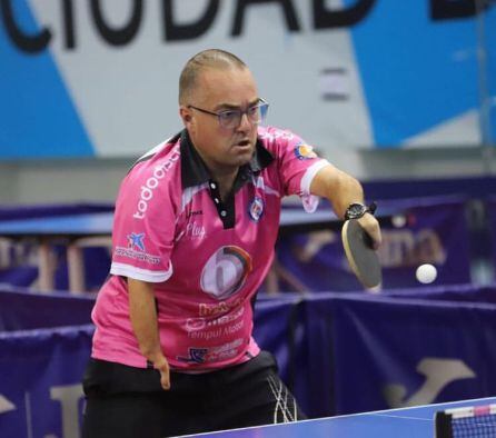 Pedro Fernández se quedó a las puertas de la final individual y obtuvo dos bronces.