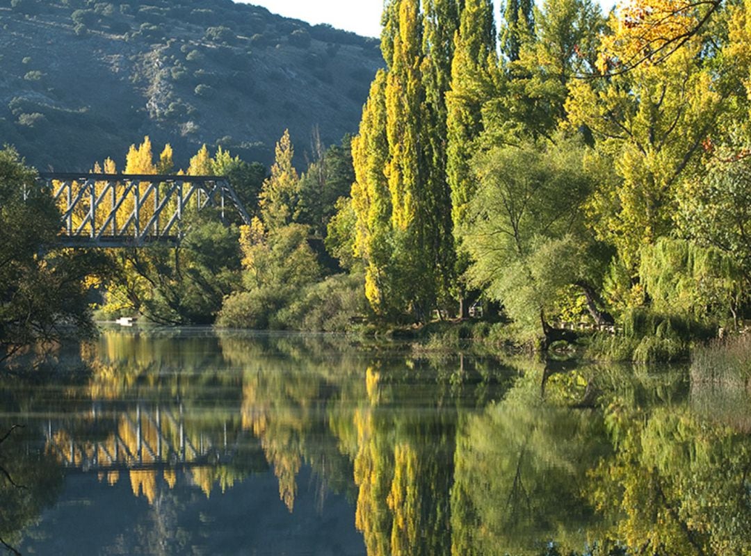 El río Duero a su paso por Soria.