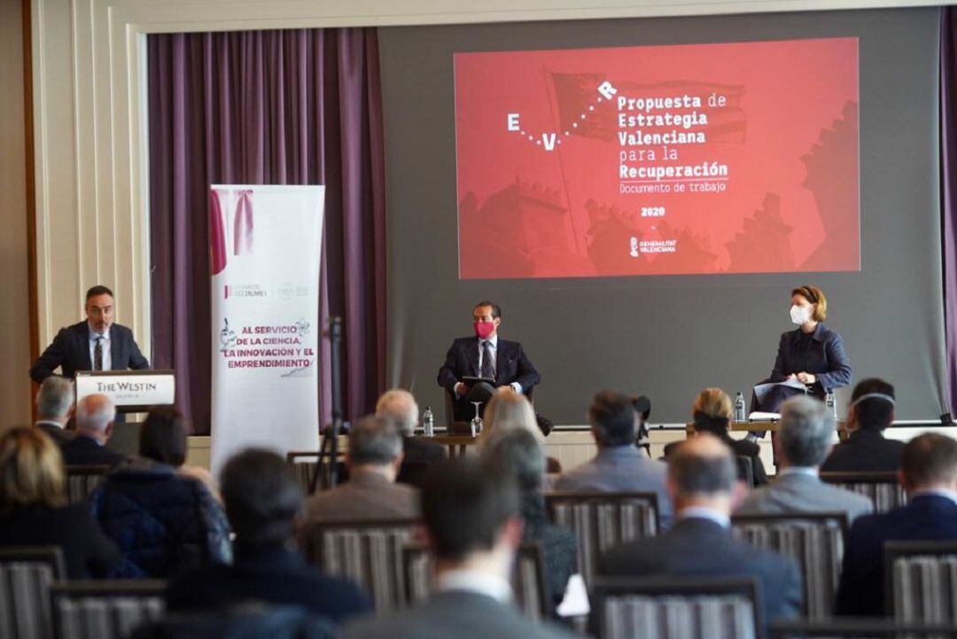 Juan Angel Poyatos, director de Coordinacion de la accion del gobierno participa en la jornada Propuesta de Estrategia Valenciana para la Recuperación