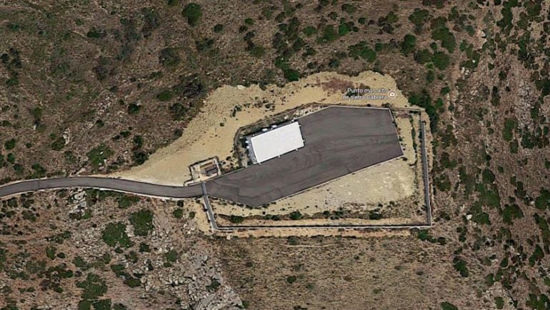 vista aérea de las instalaciones militares ubicada en Cerro Mezquita de la sierra de Turre (imagen de Google Maps)