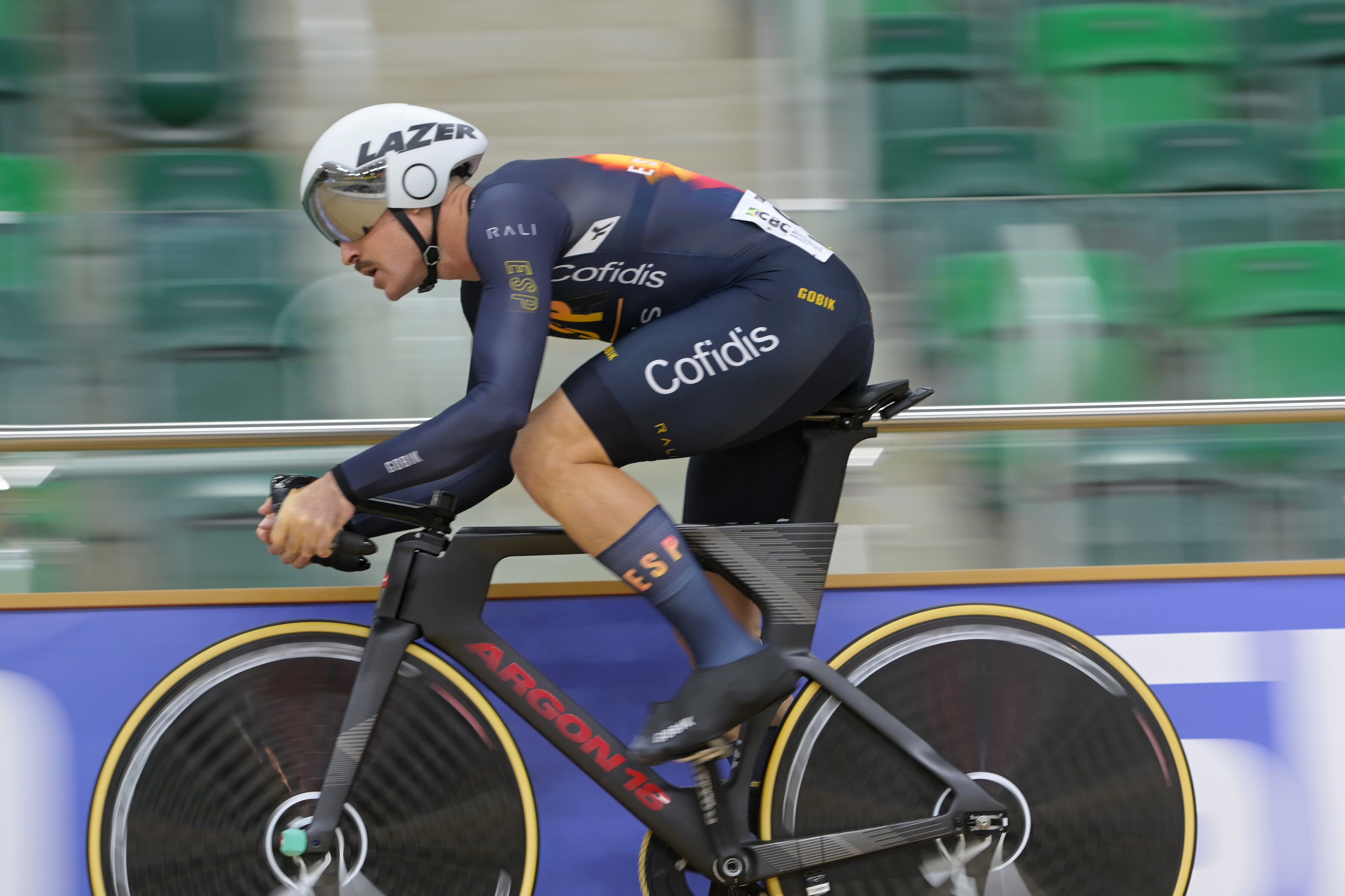 El esfuerzo del almeriense ha sido tremendo para ganar otra medalla paran su gran colección.