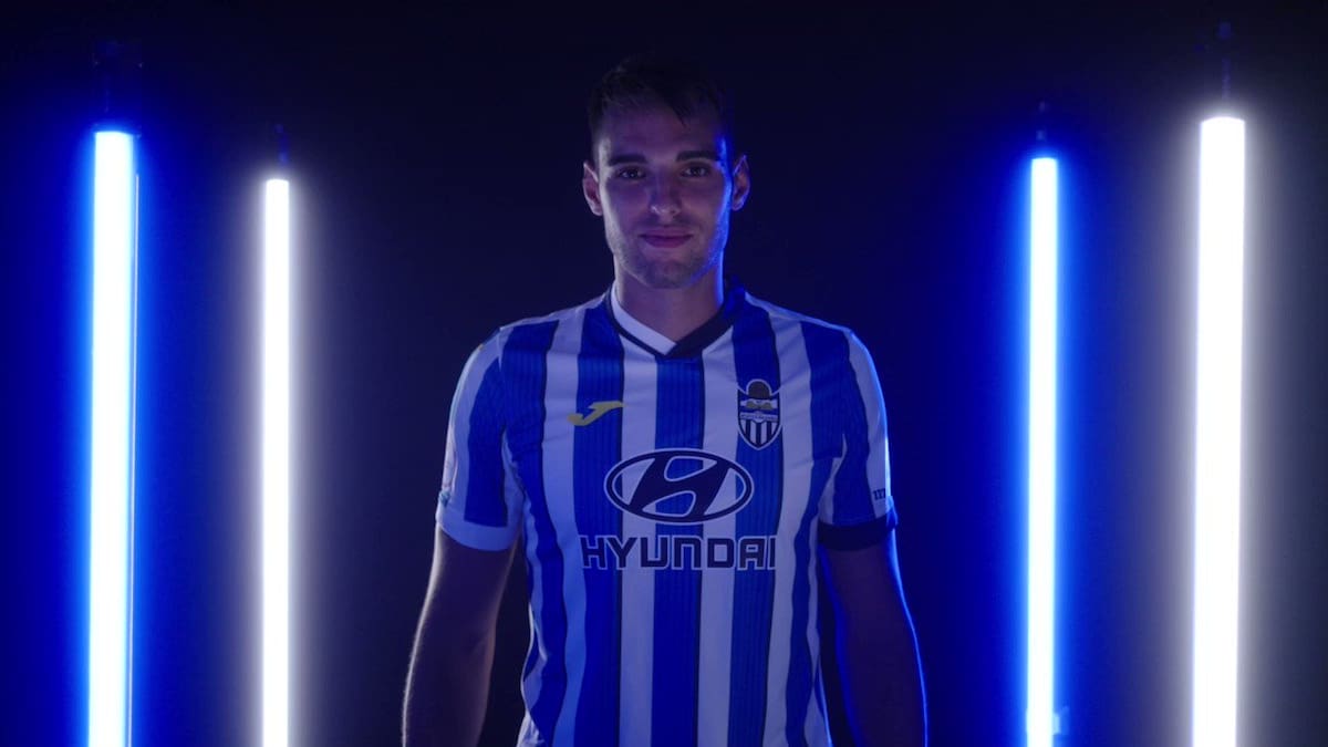 Manel Martínez estrena el mercado invernal del Racing