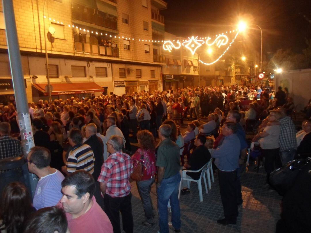 Una de las fiestas de la Asociación Vecinos Las Trescientas de Elda en fiestas