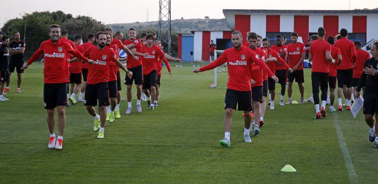 Los jugadores del Atlético de Madrid, en un entrenamiento de pretemporada.