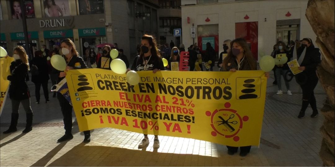 Manifestación de peluqueros y peluqueras