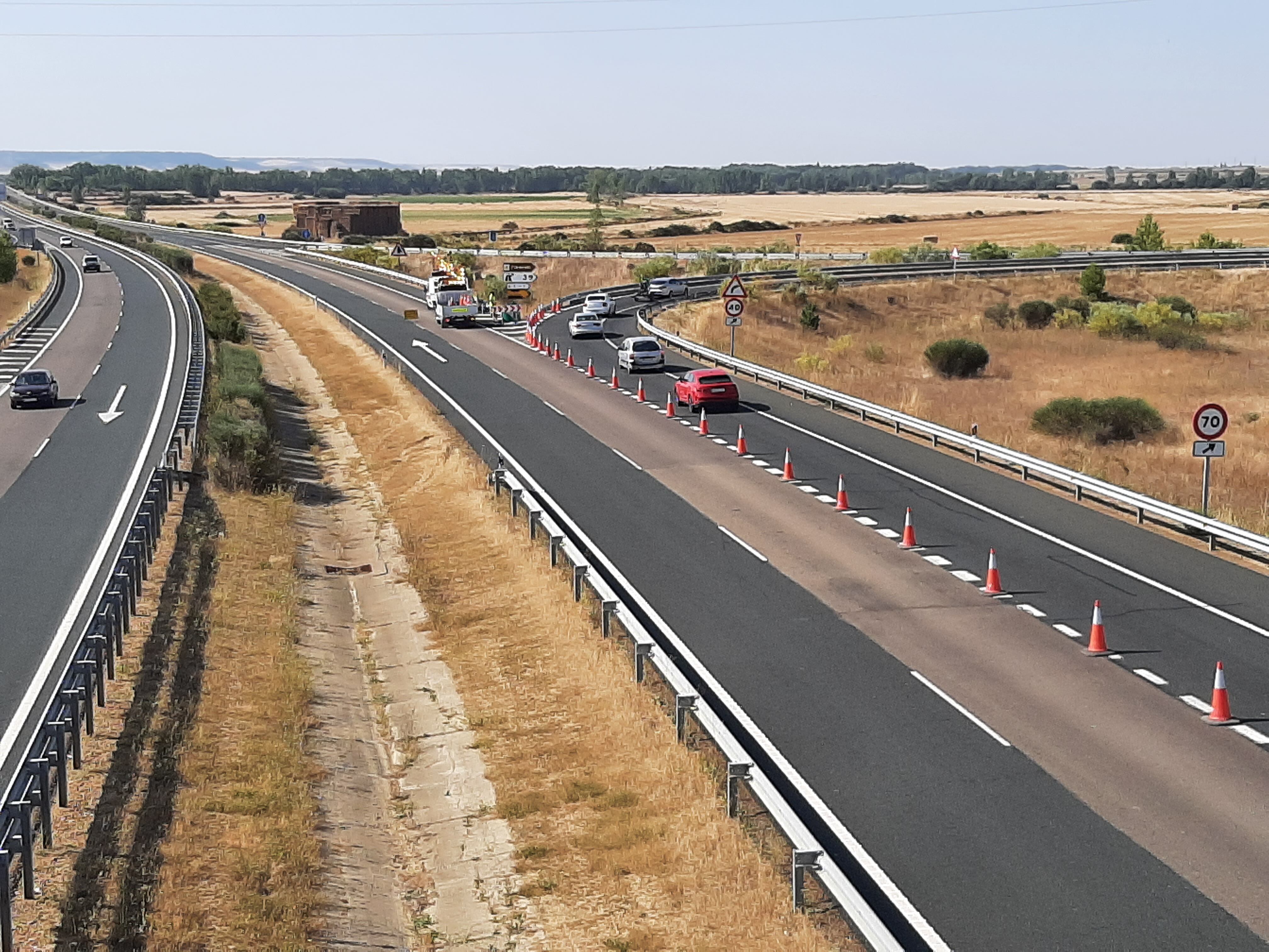 Desvían los vehículos de la A-67 a la N-611 a la altura de Frómista, con dirección Palencia, tras detectar una incidencia técnica en un viaducto