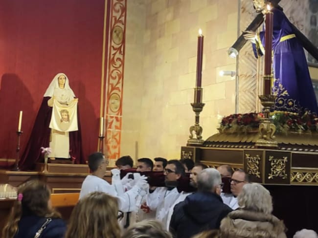 La processó es va celebrar dins el temple