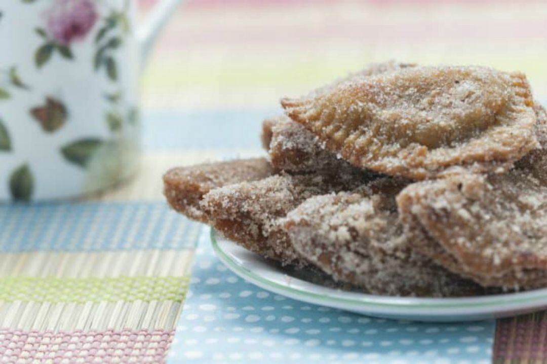 Los borrachuelos se elaboran de forma casera y se suelen tomar con café