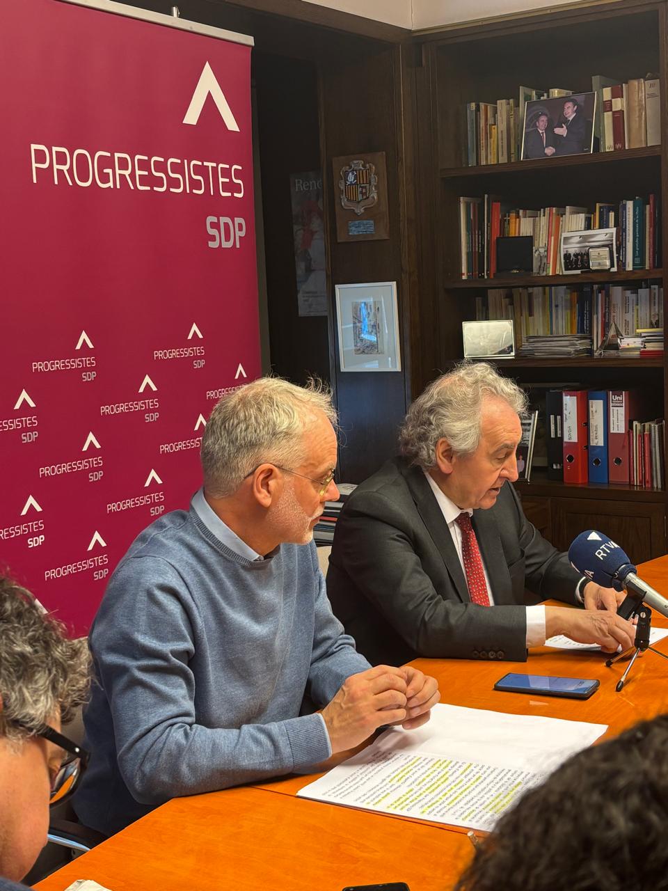 El president de Progressistes-SDP, Josep Roig, i el membre dle consell nacional, Jaume Bartumeu