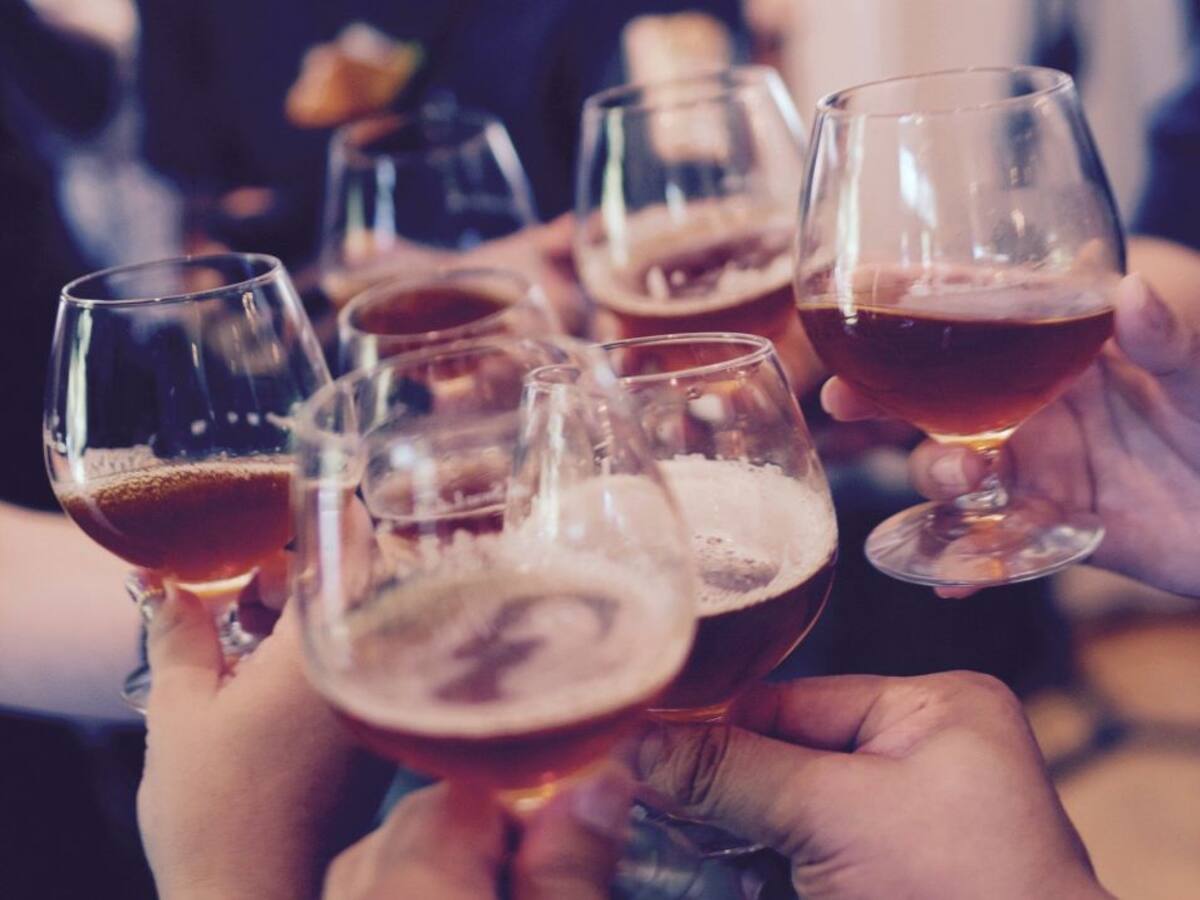 La hostelería apunta que la restricción de horarios es "una solución ineficaz" si no se elimina el botellón