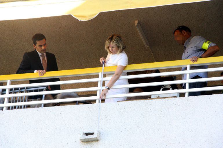 El jutge cita a declarar com a testimonis set agents que van entrar al pis de Salou on vivia el manter senegalès