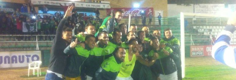 Celebración de los jugadores del Toledo una vez conseguido el pase a los dieciseisavos de final de la Copa del Rey