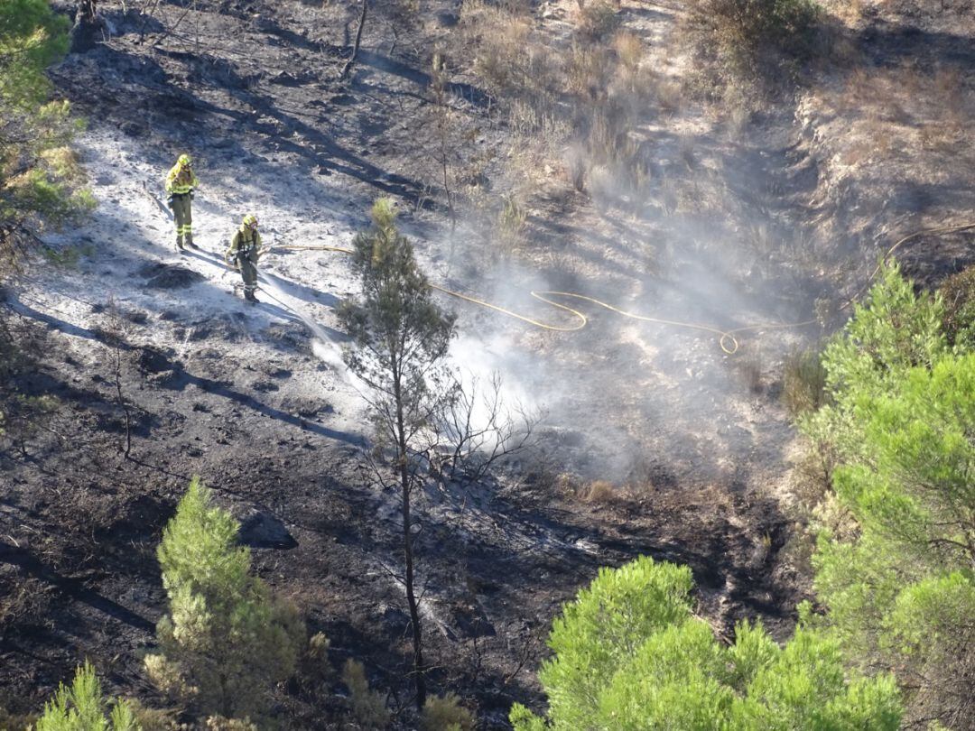 Declaran estabilizado el incendio de la Sierra de la Silla, en Mula