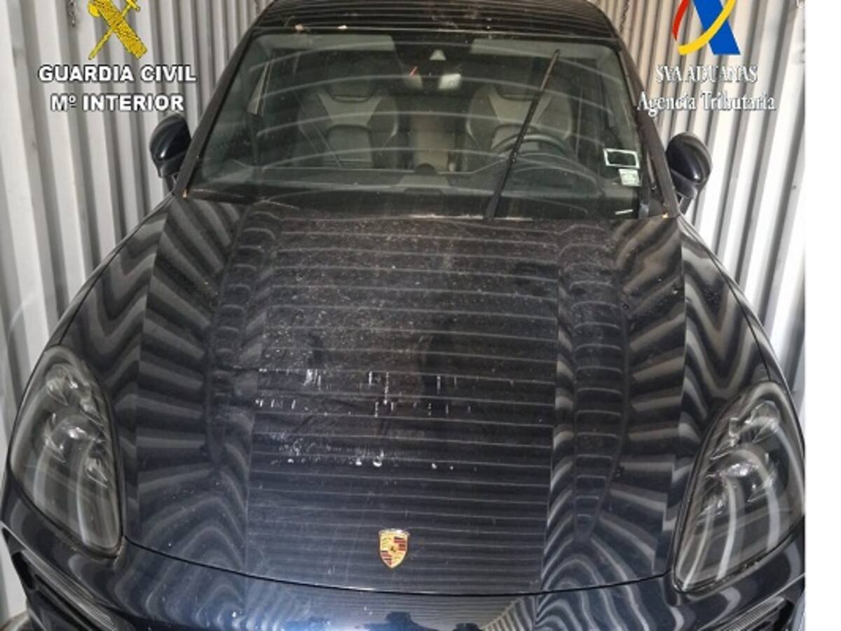 Interceptados en el puerto de Algeciras tres contenedores con vehículos robados